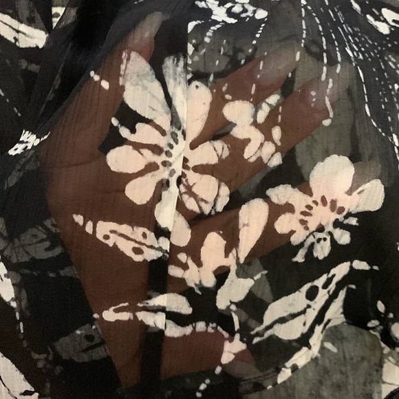 Chico's Size 0 - Small - Picture 3 of 7